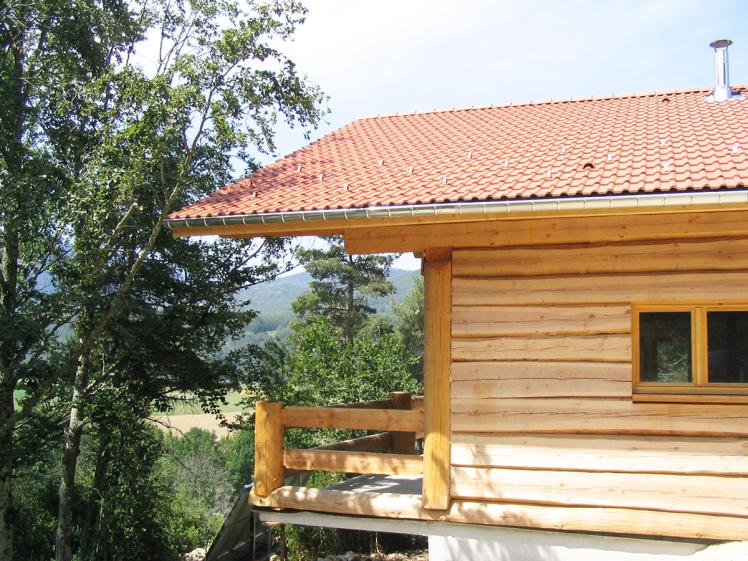 07-maison-ecologique-en-bois-vue.jpg