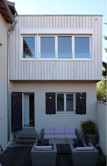 048_facade.jpg