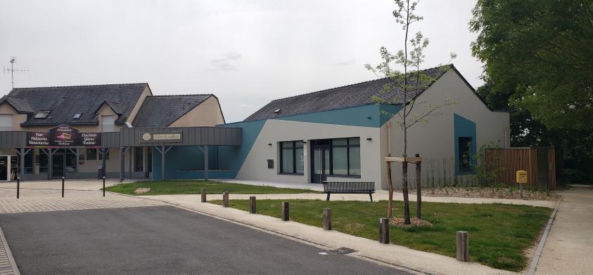 Façade d'entrée donnant sur la placette