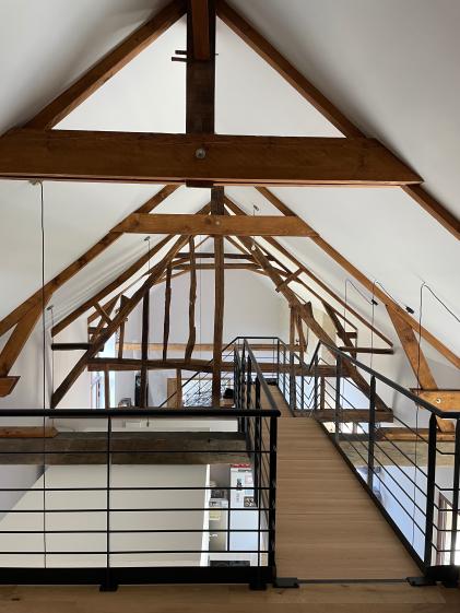 samuel_crosnier_architecte_renovation_longere_passerelle_colombage.jpg