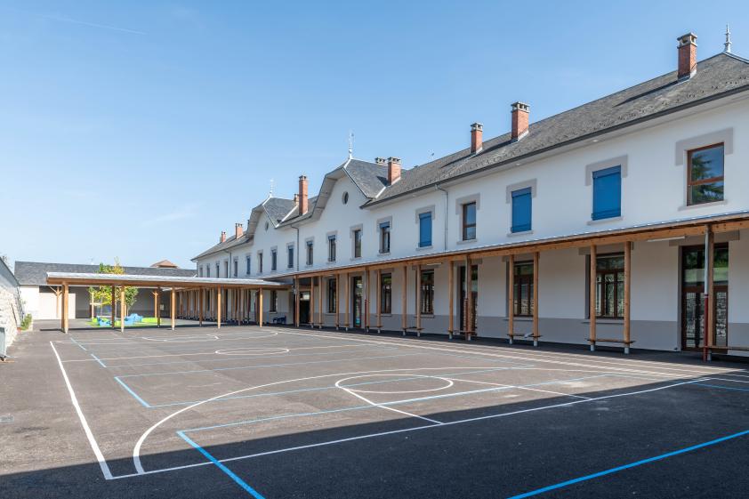 Cour ouest