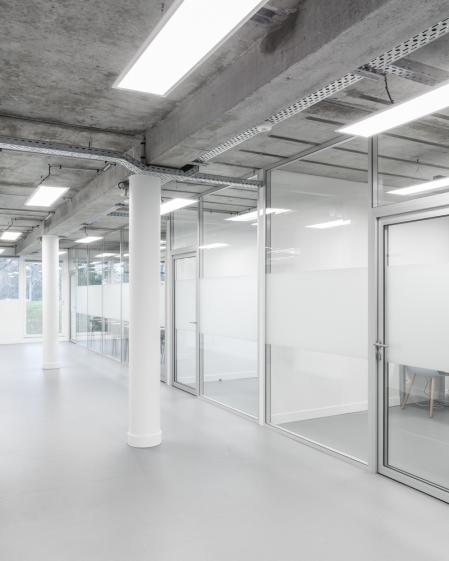 Couloir de salles de cours