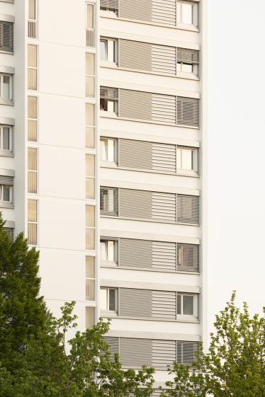 Restructuration - Réhabilitation de 270 logements pour les Résidences Pleyel et Zola / Photographe : Juan Cardona