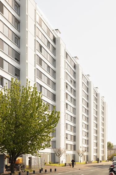 Restructuration - Réhabilitation de 270 logements pour les Résidences Pleyel et Zola / Photographe : Juan Cardona