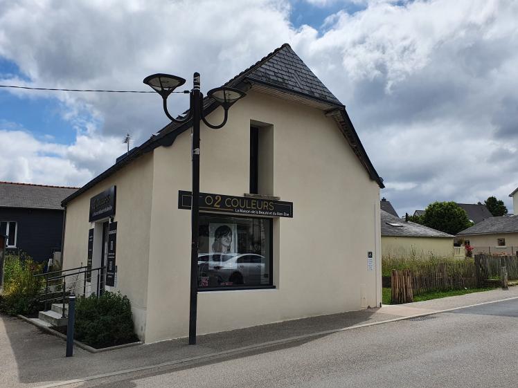 Transformation d'une maison en salon de coiffure