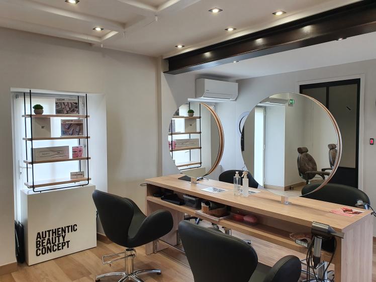 Transformation d'une maison en salon de coiffure