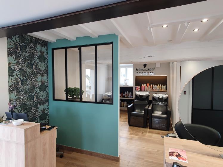 Transformation d'une maison en salon de coiffure