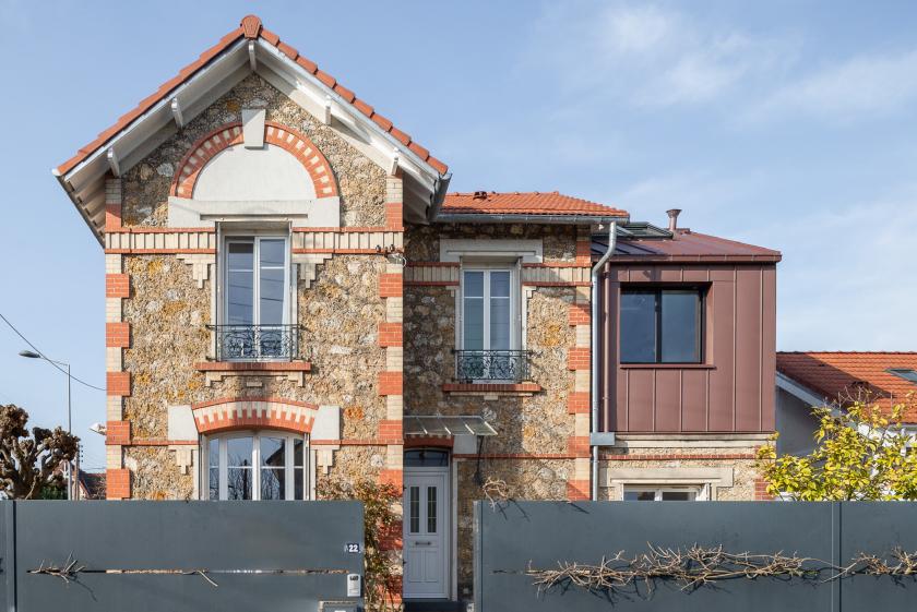 Façade Est sur rue