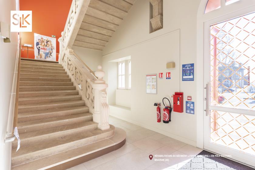 Pôle culturel à Mugron (40) - Entrée du bâtiment
