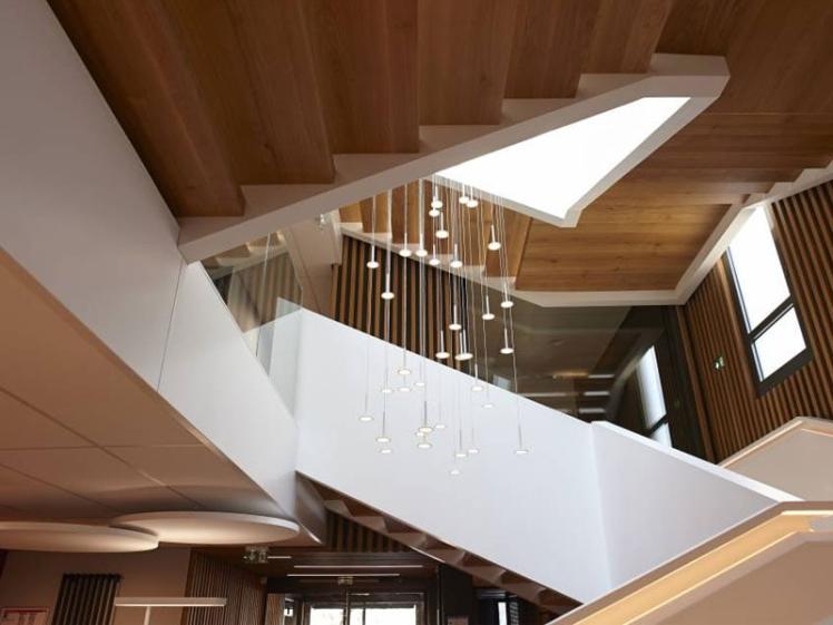 Escalier : arrivée au niveau supérieure