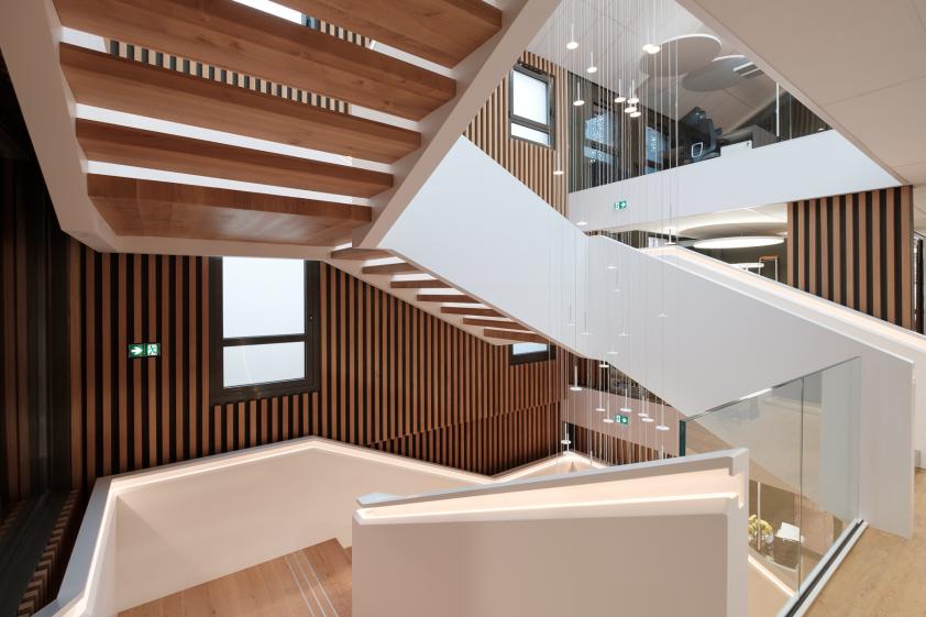 Escalier : arrivée au niveau supérieure