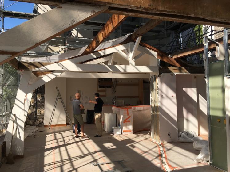 Vue de l'étage existant pendant le chantier