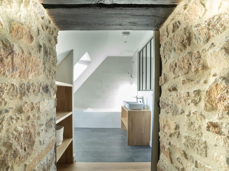 Vue intérieure : salle de bain