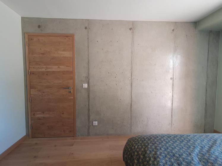 Mur béton brut