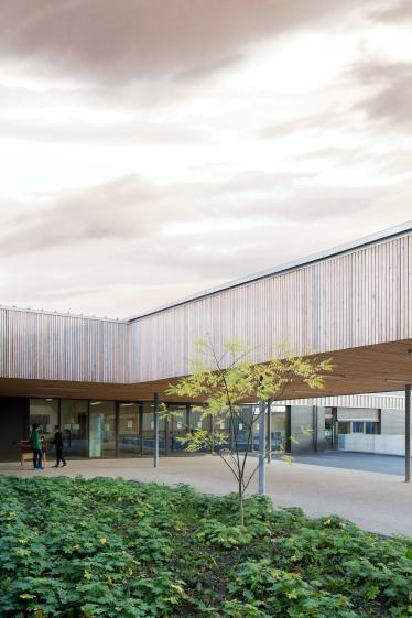 photo cité scolaire Charlemagne - Attigny
