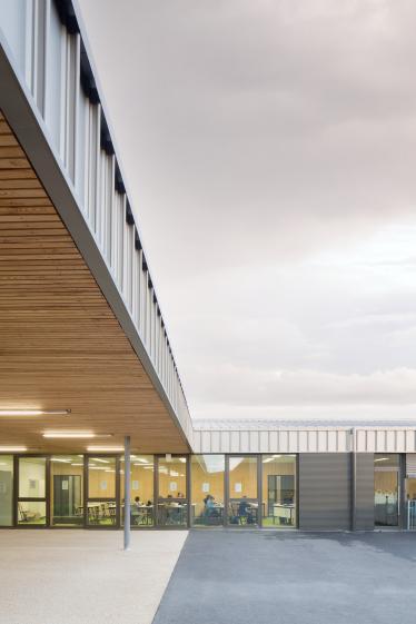photo cité scolaire Charlemagne - Attigny