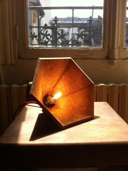 Photo lampe ©j.sage-thomas