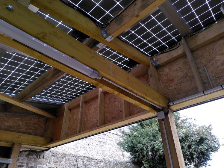 détail panneaux photovoltaiques