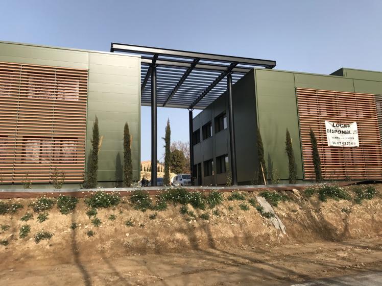 bardage et brise soleil