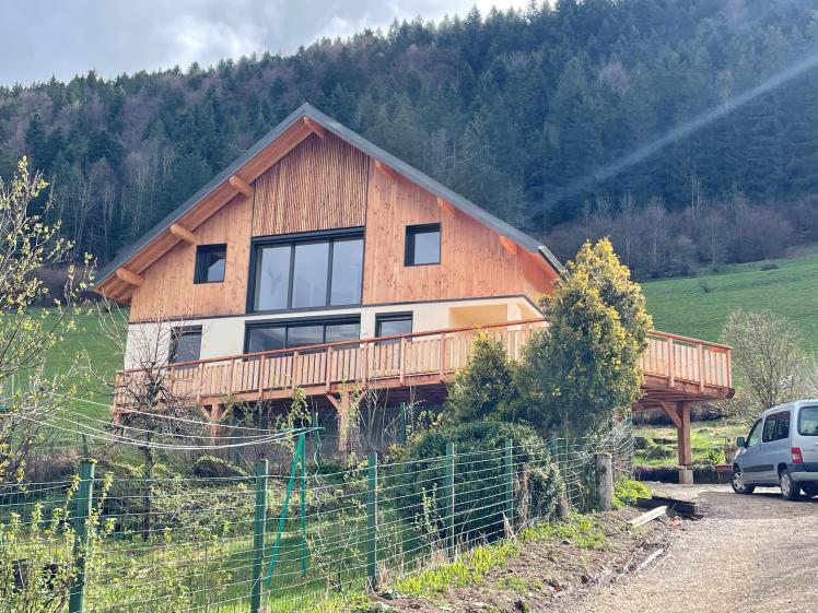 Rénovation complète et thermique et surélévation d'une maison 