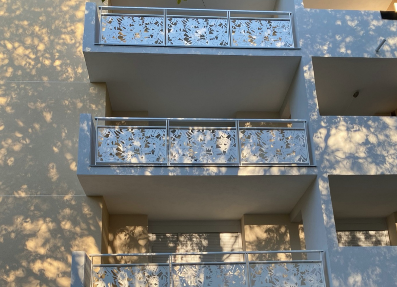 Garde-corps et jeux d'ombres et de lumières
