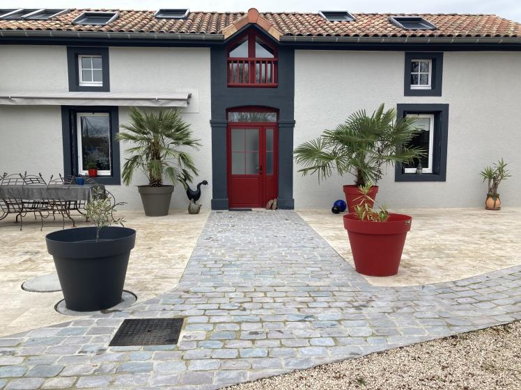 Nouvel accès à la maison depuis le portail principal