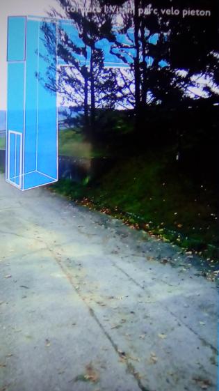 Chemin piétonne et vélo vers Vitam parc : traversée de la sortie d'autoroute