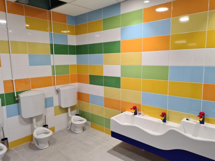 SANITAIRES MATERNELS