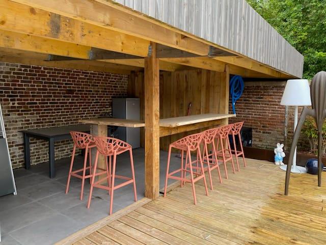 BAR EXTERIEUR