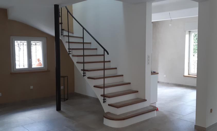 escalier sur voûte sarrasine, enduits terre crue