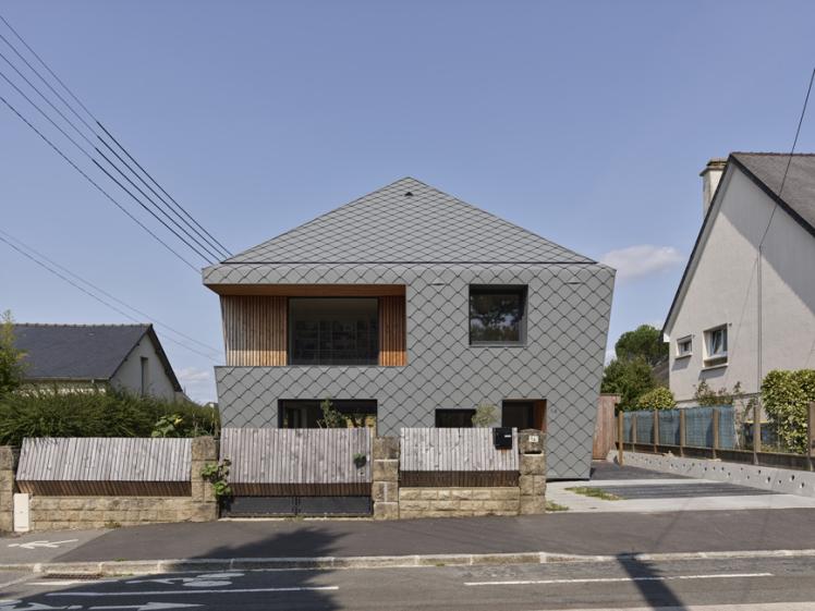 Maison écailles, nouvelle vie pour cette maison des années 70
