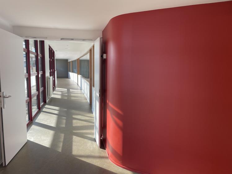 Extension d'un collège pour s'adapter aux méthodes actuelles d'enseignements et ''d'autonomisations'' des collégiens.
