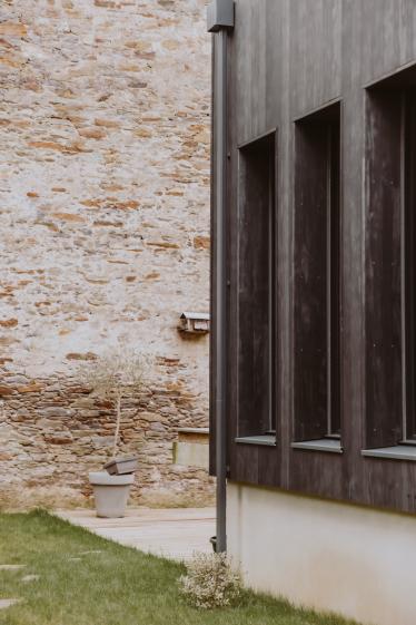 Détail extension bois noir