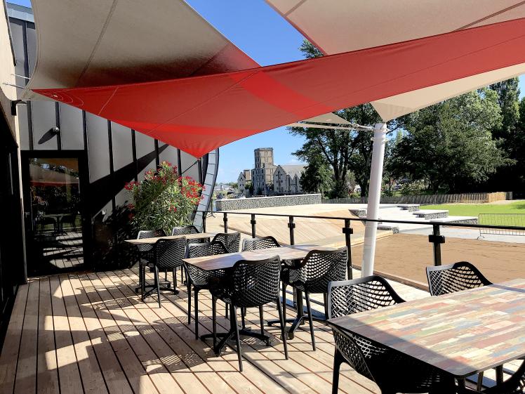 Terrasse avec vue sur l'Erdre