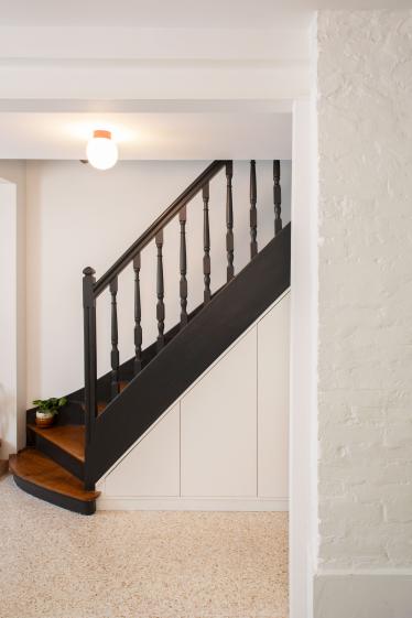 rénovation de l'escalier et création de rangements 