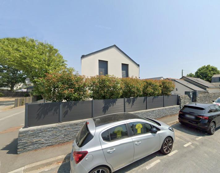 Vue depuis la rue de Villechien