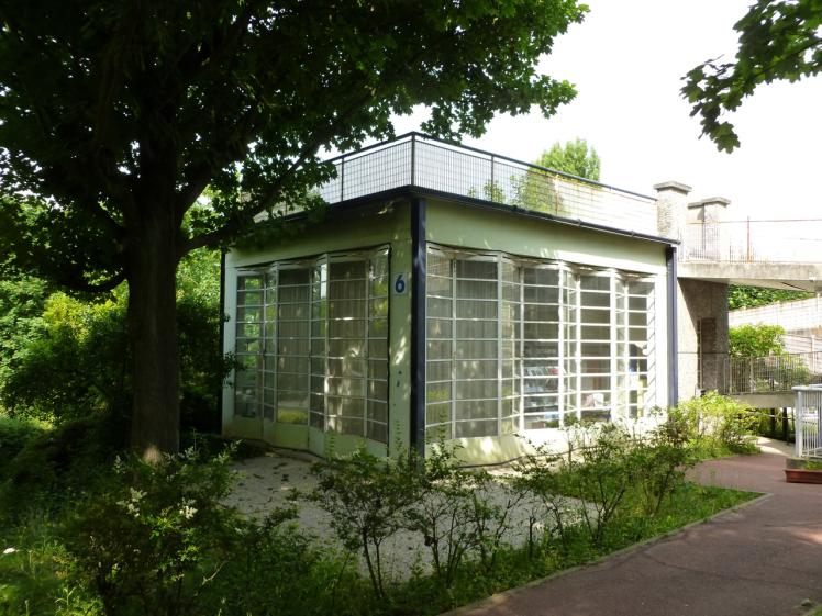Suresnes