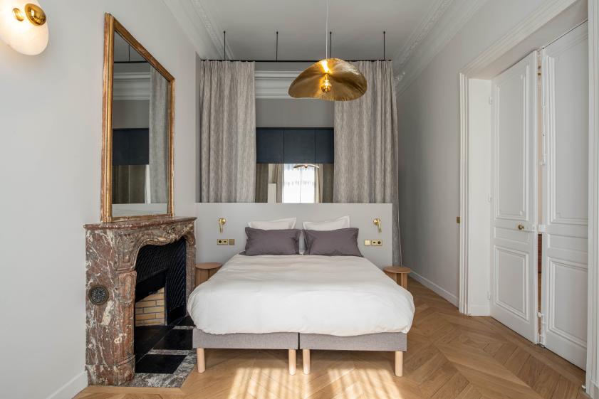 Vue de la chambre après travaux, parquet, authenticité