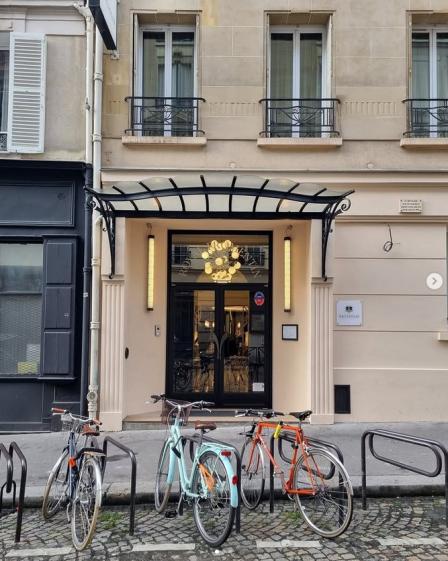 Entrée de l'hôtel 