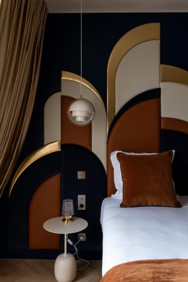 Les suites et leur têtes de lit sur mesure par un artisan sellier