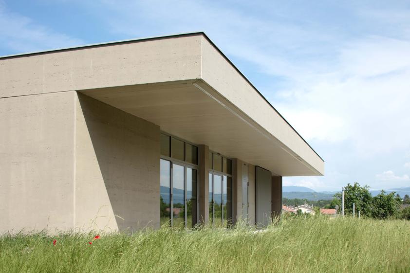 vestiaires de foot - Chens sur Leman