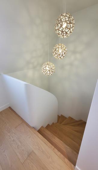 Vue de l'escalier depuis le nouvel étage