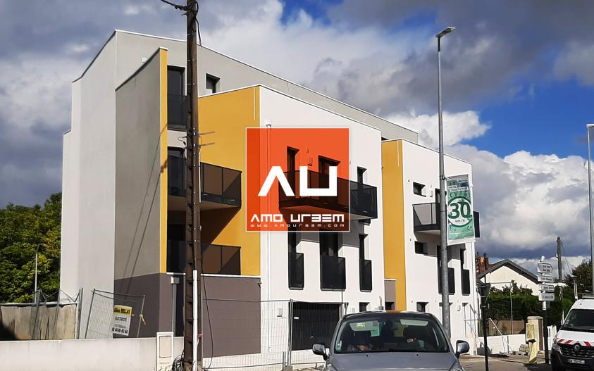 12 LOGEMENTS "BATIMENT BASSE CONSOMMATION" A NANTES