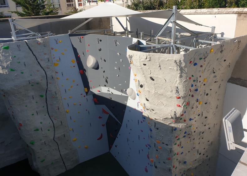 gymnase Marie Paradis - équipement d'escalade