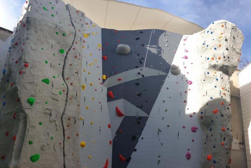 gymnase Marie Paradis - équipement d'escalade