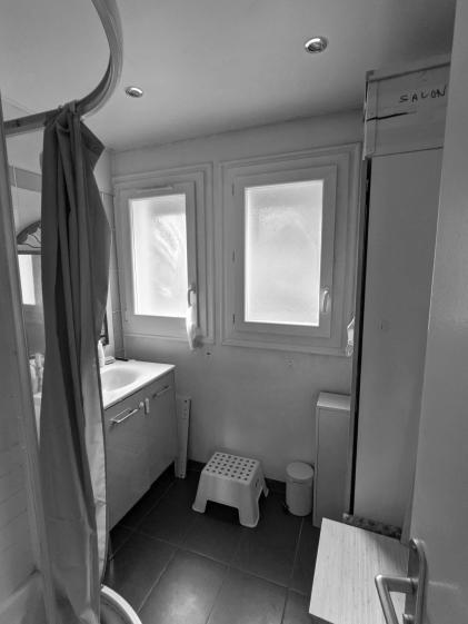 Salle d’eau avant travaux 