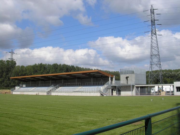 COMPLEXE SPORTIF - Vue sur les tribunes
