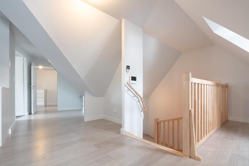 Rénovation d'un immeuble : logements aux étages et bureaux en RDC  @Pascal Léopold Photographies