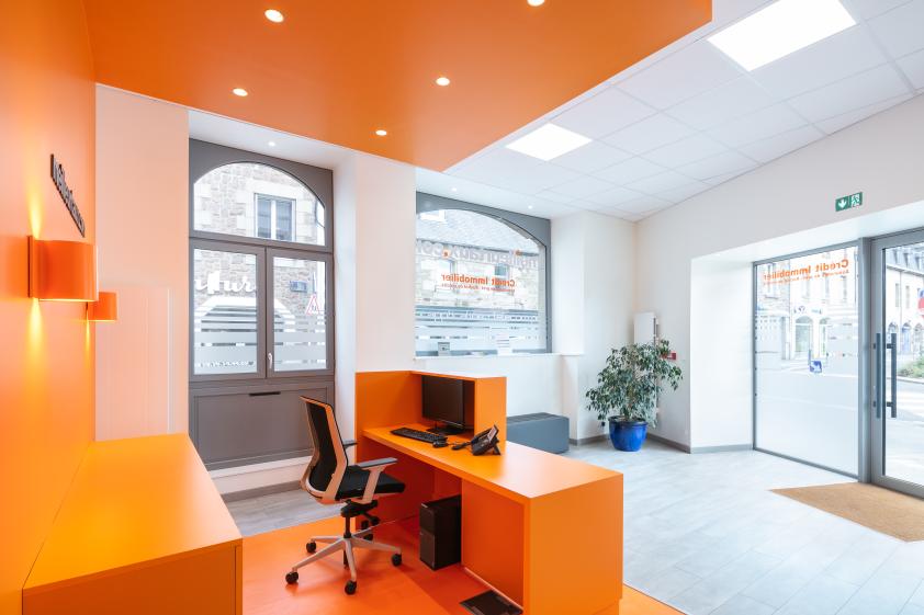 Rénovation d'un immeuble : logements aux étages et bureaux en RDC  @Pascal Léopold Photographies