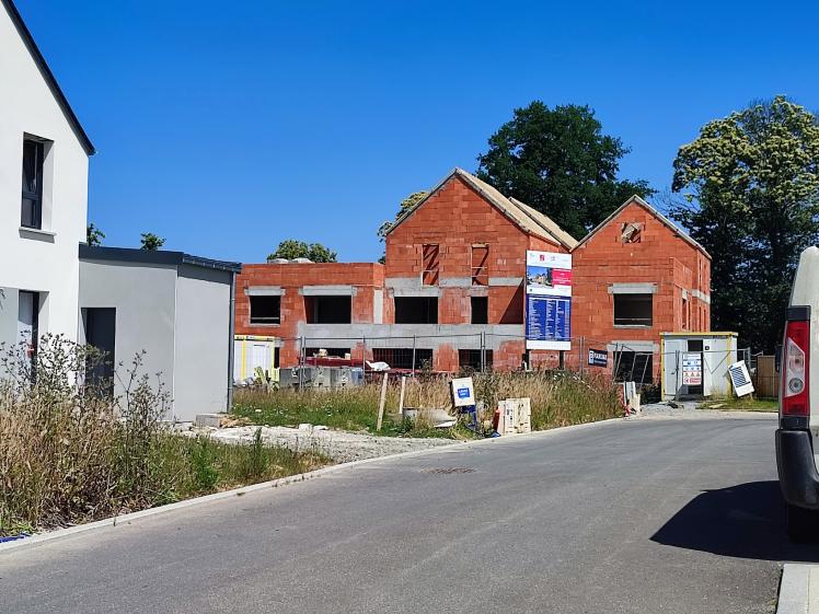 12 LOGEMENTS - VITRE